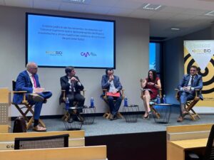 Juan Miguel Aguirre participó como ponente en una jornada especializada sobre insolvencia y segunda oportunidad en Pamplona